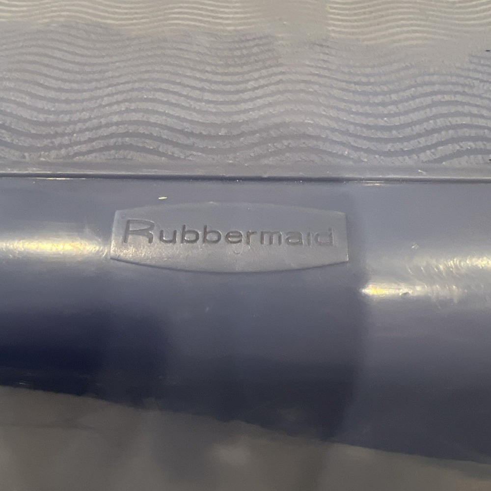 Vtg Large  Blue Rubbermaid Step Stool 4200 Heavy Duty Plastic GUC 300# Capacity - Picture 2 of 4